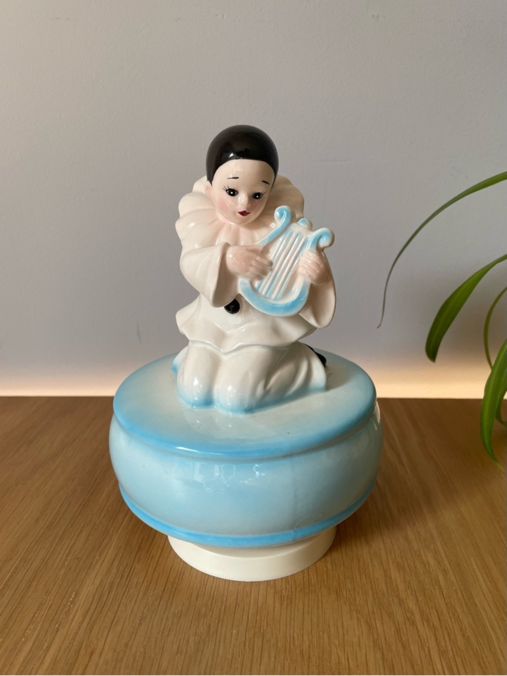Vintage Schmid Pierrot the Clown Ceramic Music Box 1970s Japan